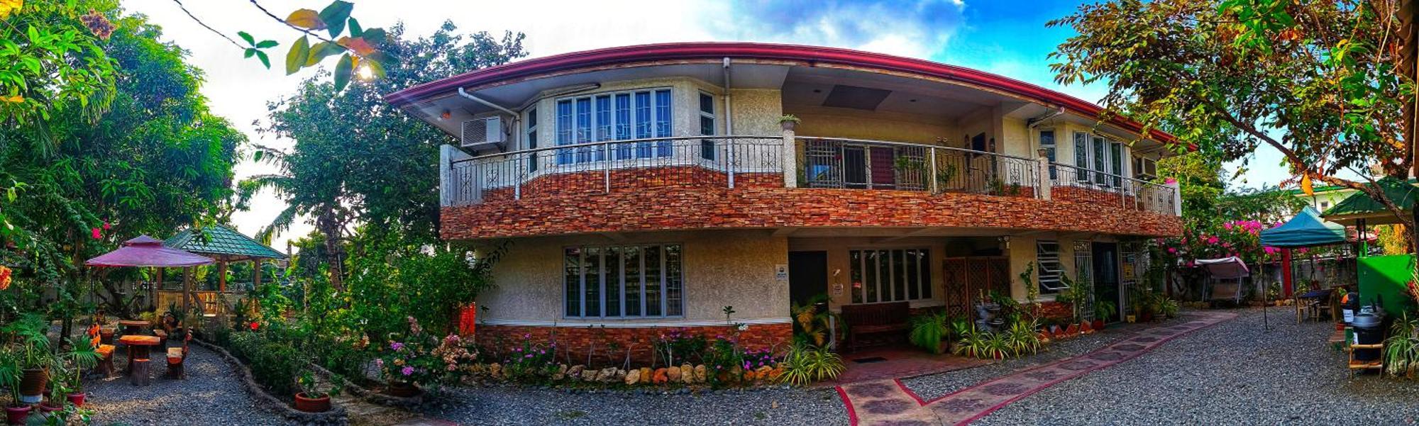 Monte Rio Gardens Bed & Breakfast Аламинос Экстерьер фото