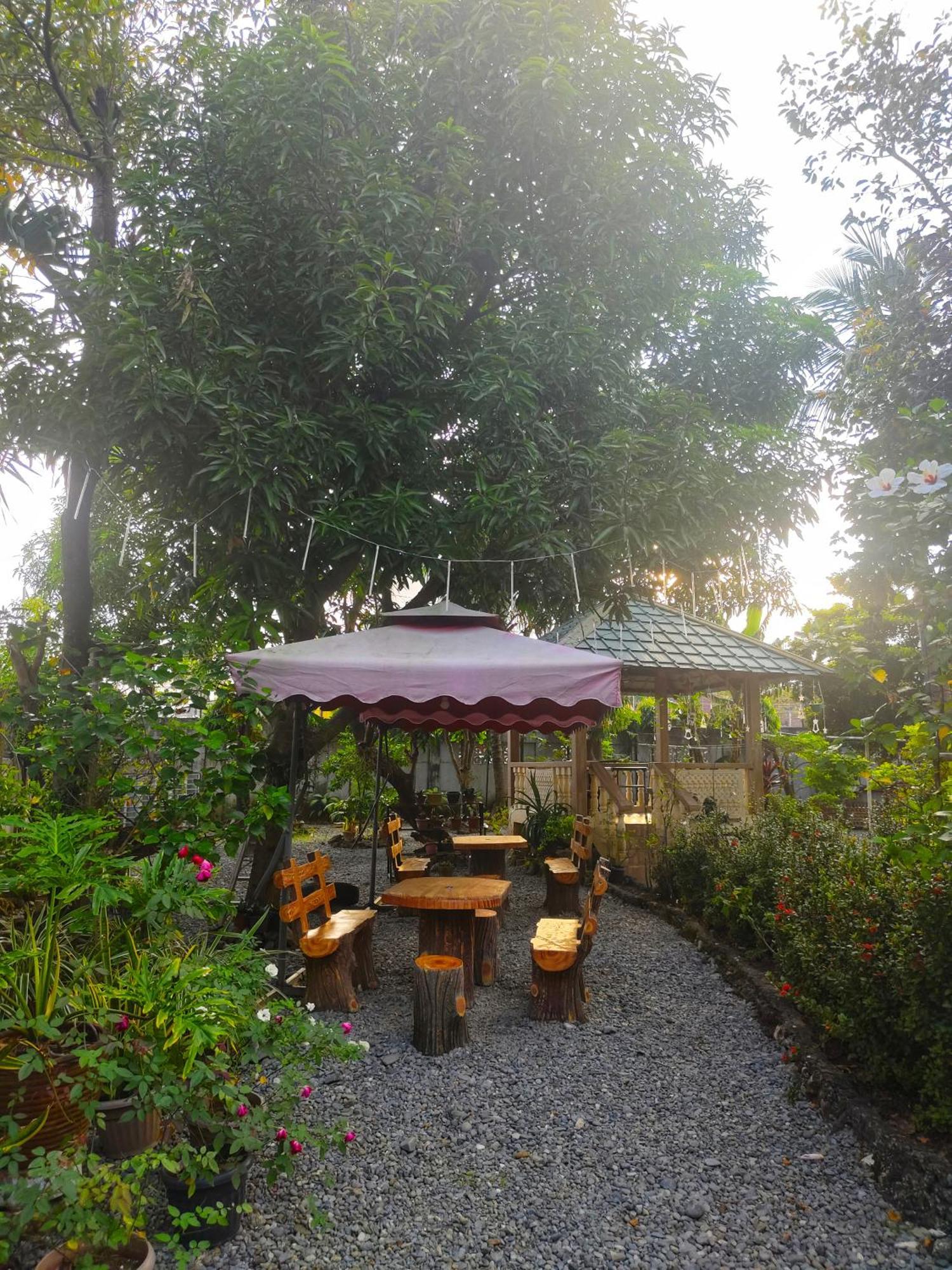 Monte Rio Gardens Bed & Breakfast Аламинос Экстерьер фото